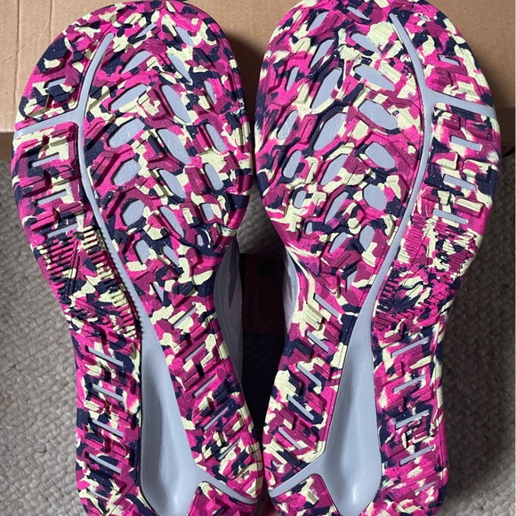 Women’s Nike Juniper Trail running shoes - Picture 4 of 6